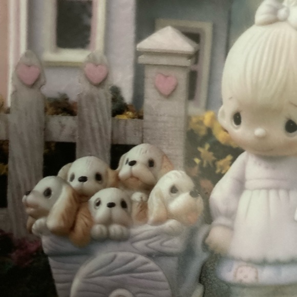 Precious moments display plate - Picture 3 of 11